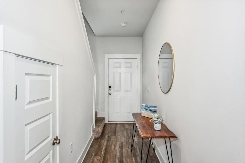 Luxury Townhome Near Downtown And Pensacola Beach المظهر الخارجي الصورة