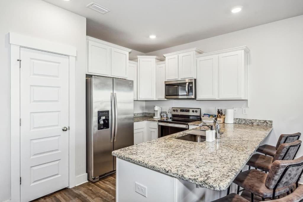 Luxury Townhome Near Downtown And Pensacola Beach المظهر الخارجي الصورة
