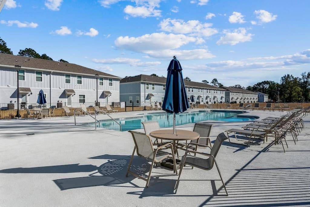 Luxury Townhome Near Downtown And Pensacola Beach المظهر الخارجي الصورة