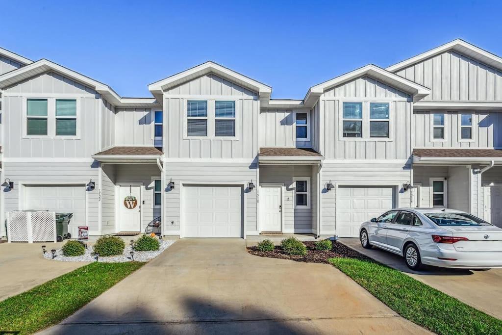 Luxury Townhome Near Downtown And Pensacola Beach المظهر الخارجي الصورة