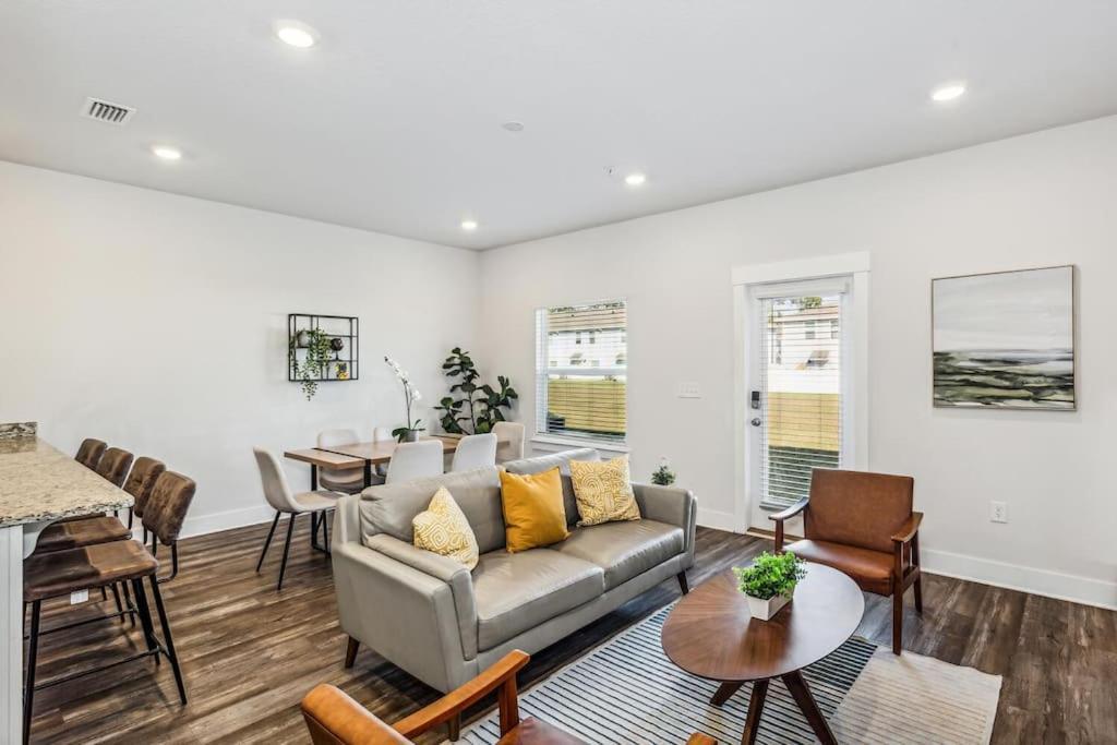 Luxury Townhome Near Downtown And Pensacola Beach المظهر الخارجي الصورة
